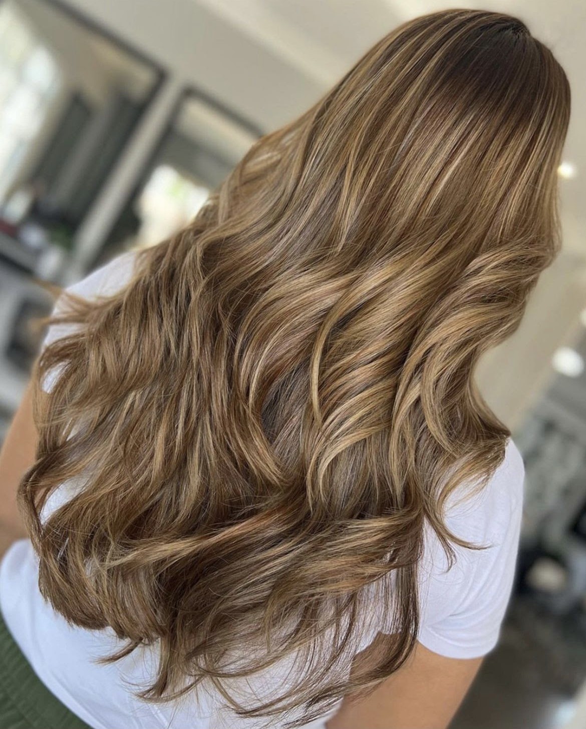 Long softly highlighted waves.